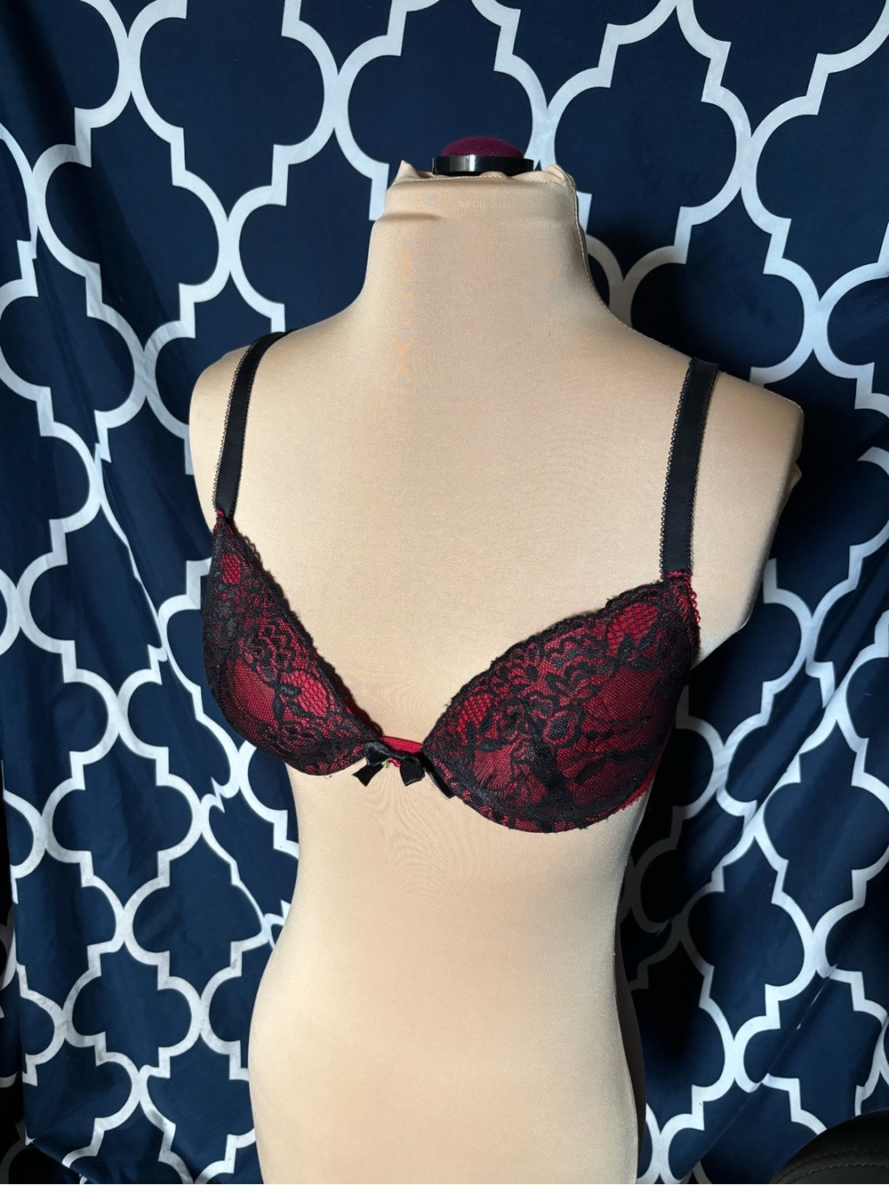 Red Lace Push-Up Bra with Black Overlay Seven till midnight